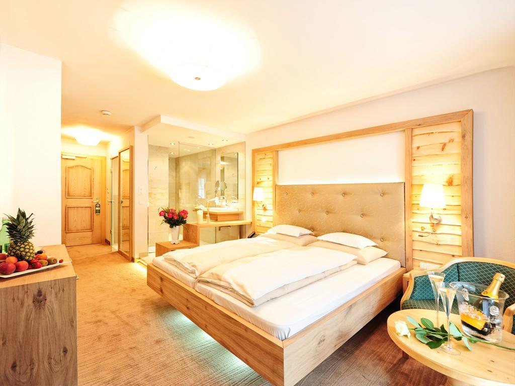Salnerhof Superior Lifestyle Resort Ішгль Номер фото